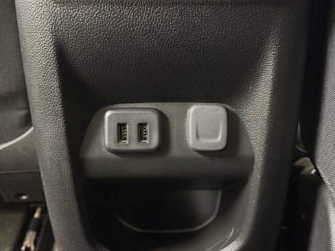 Used 2018 Chevrolet Colorado LT image 19