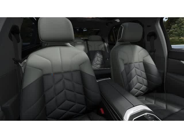 New 2026 BMW 760i xDrive w/ Executive Package AWD/4WD image 11