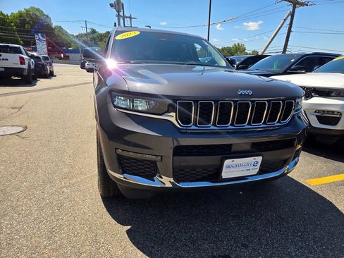 Certified 2023 Jeep Grand Cherokee L Limited AWD/4WD image 4