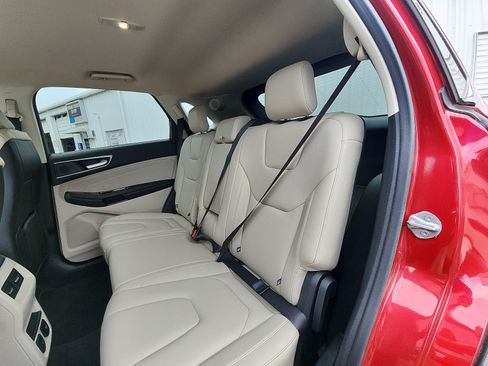 Used 2020 Ford Edge Titanium AWD/4WD image 22