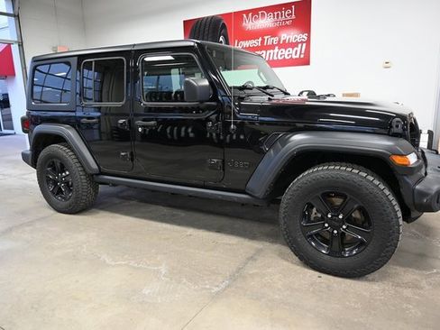 Used 2020 Jeep Wrangler Unlimited Sport image 4