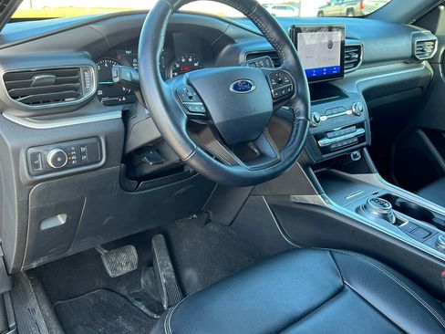 Used 2020 Ford Explorer XLT w/ Equipment Group 202A image 18