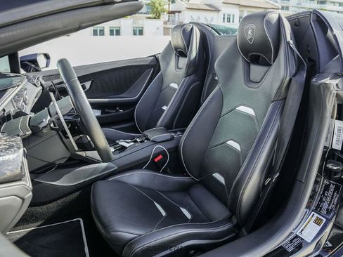 Used 2020 Lamborghini Huracan EVO AWD/4WD image 30
