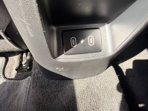 Used 2024 Hyundai Elantra Limited FWD image 34