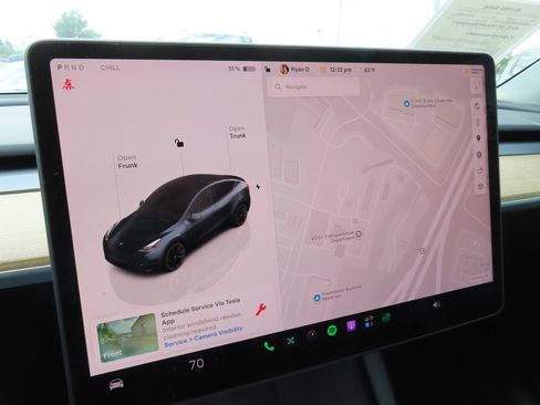 Used 2024 Tesla Model Y Long Range AWD/4WD image 24