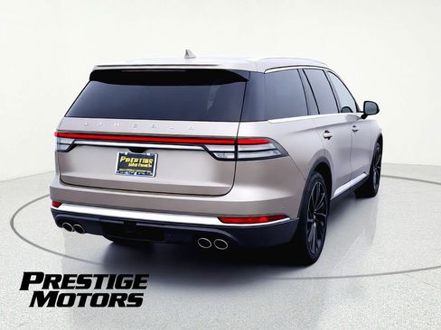 Used 2020 Lincoln Aviator Reserve w/ Equipment Group 202A image 7