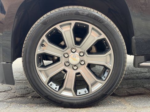 Used 2018 Chevrolet Tahoe Premier AWD/4WD image 10