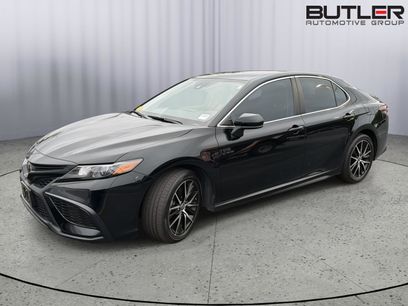 Used 2021 Toyota Camry SE