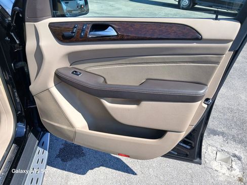 Used 2013 Mercedes-Benz ML 350 ML 350 Sport Utility 4D image 16