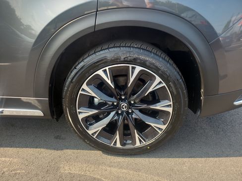 Used 2024 MAZDA CX-90 Plug-In Hybrid w/ Premium Pkg AWD/4WD image 10