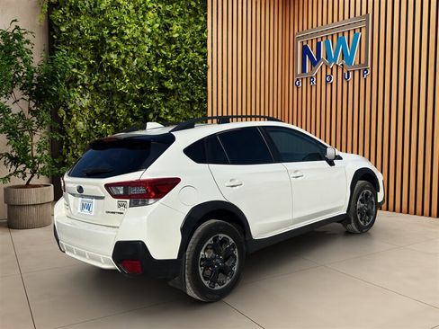 Used 2021 Subaru Crosstrek 2.0i Premium AWD/4WD image 18