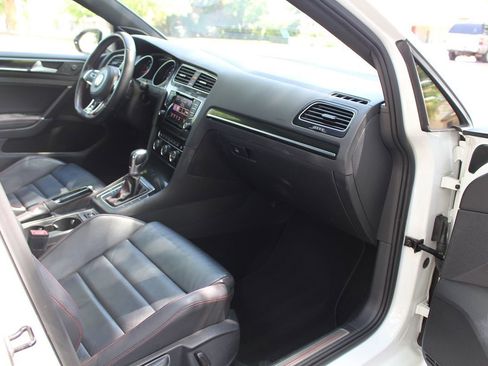 Used 2015 Volkswagen GTI Autobahn image 19