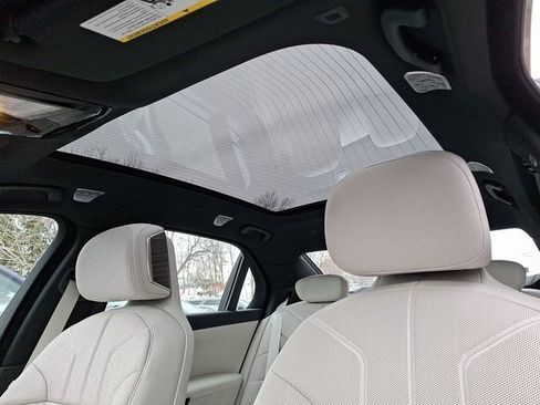 Used 2023 BMW 760i xDrive image 14