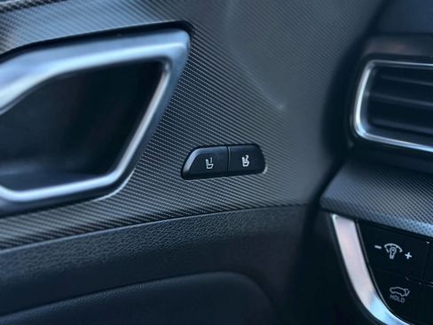 Used 2023 Kia Sportage SX image 22