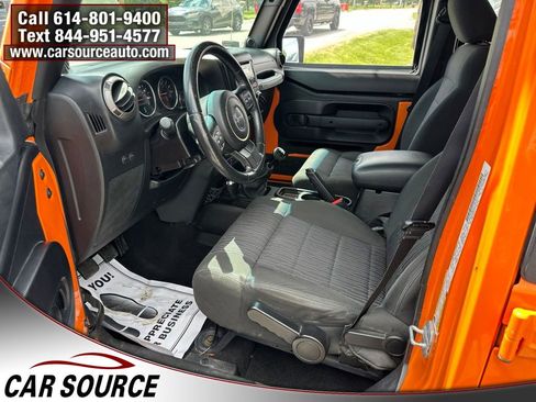 Used 2012 Jeep Wrangler Unlimited Sport w/ Connectivity Group AWD/4WD image 7