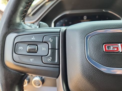 Used 2024 GMC Sierra 1500 AT4 w/ Technology Package AWD/4WD image 18
