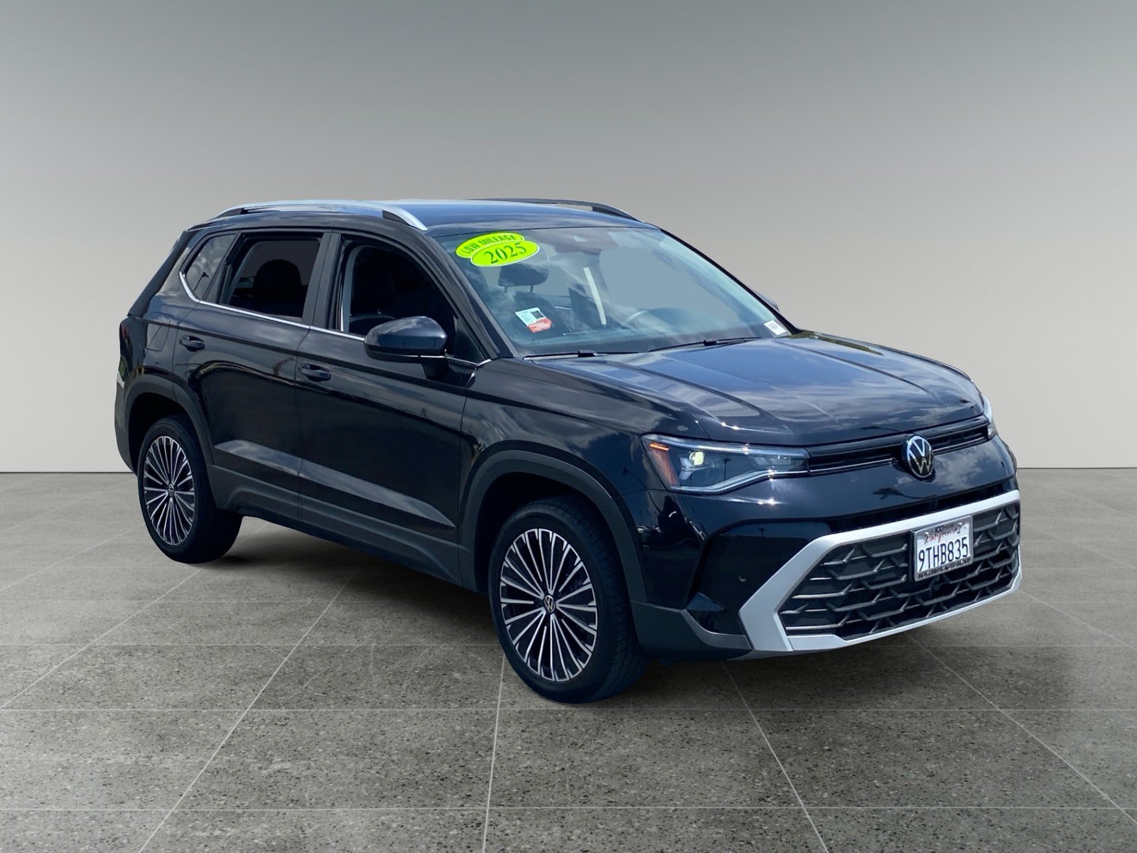 Used 2025 Volkswagen Taos SE FWD image 7