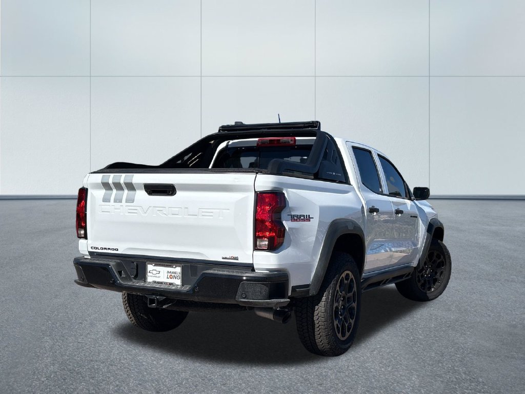 New 2026 Chevrolet Colorado Trail Boss AWD/4WD image 2