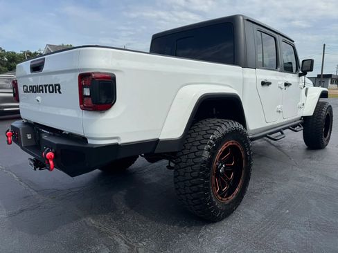 Used 2021 Jeep Gladiator Sport AWD/4WD image 3