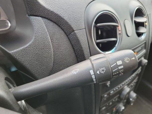 Used 2010 Chevrolet HHR LT image 20