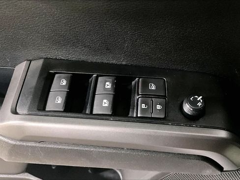 Used 2023 Toyota Tacoma TRD Sport w/ Technology Package AWD/4WD image 36