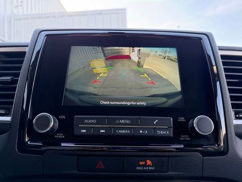 Used 2022 Nissan Frontier SV w/ Technology Package image 21