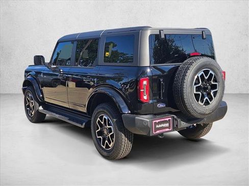 New 2025 Ford Bronco Outer Banks image 9