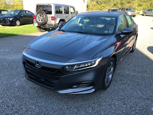 Used 2019 Honda Accord EX image 4