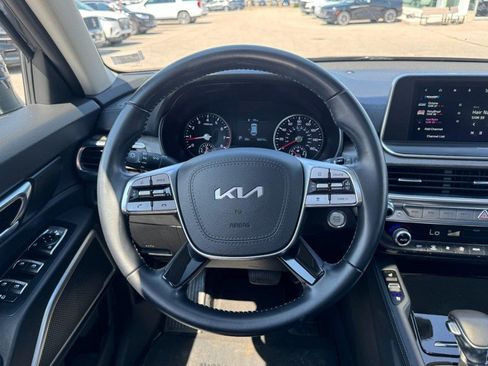 Used 2022 Kia Telluride EX w/ EX Premium Package FWD image 10