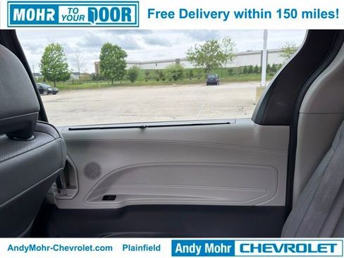 Used 2022 Toyota Sienna Limited AWD/4WD image 29