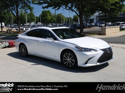 Used 2022 Lexus ES 300h w/ Premium Package