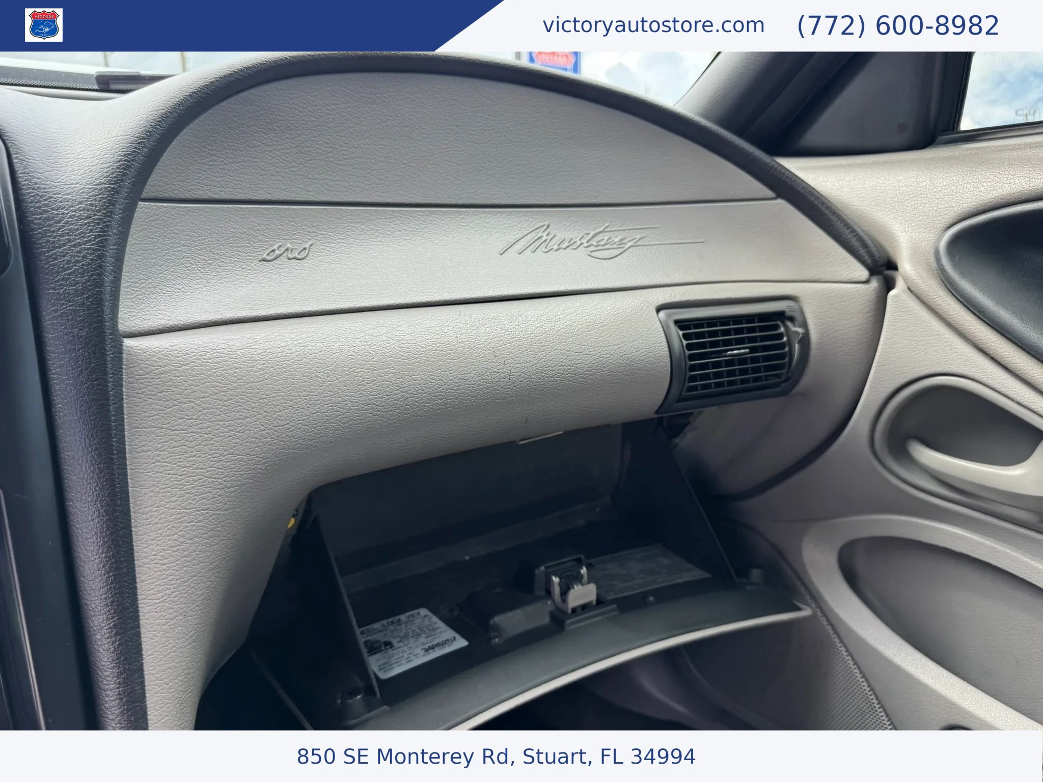 Used 2000 Ford Mustang GT RWD image 26