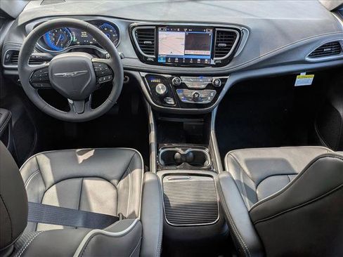 New 2026 Chrysler Pacifica Limited w/ S Appearance Package image 15