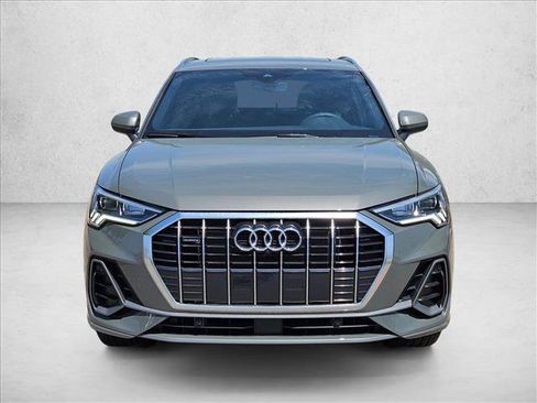 Certified 2025 Audi Q3 2.0T Premium Plus w/ Premium Plus Package AWD/4WD image 5
