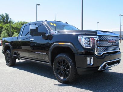 Used 2023 GMC Sierra 3500 Denali w/ Denali Black Diamond Edition