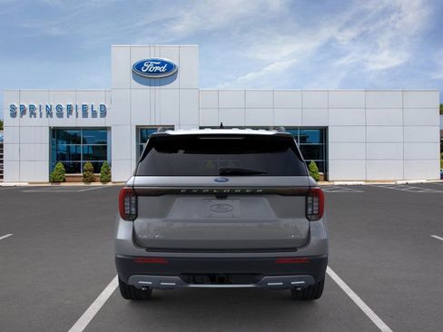 New 2026 Ford Explorer Active image 5