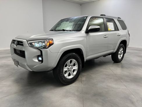 Used 2024 Toyota 4Runner SR5 RWD image 4