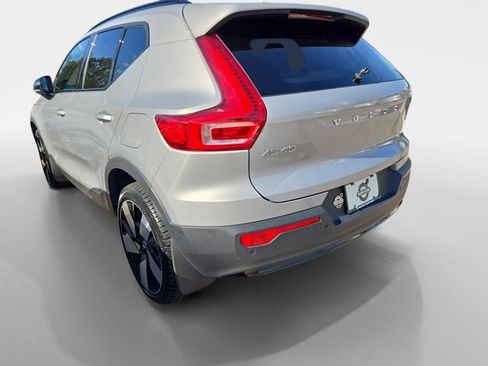 Certified 2023 Volvo XC40 Recharge Ultimate image 27