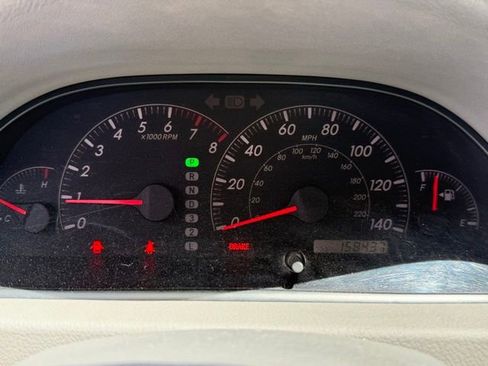 Used 2005 Toyota Camry FWD image 14