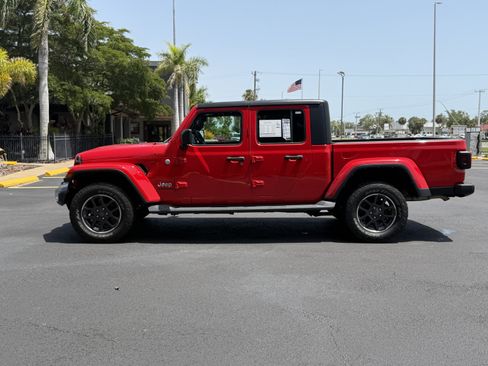 Used 2022 Jeep Gladiator Overland w/ Cold Weather Group AWD/4WD image 7