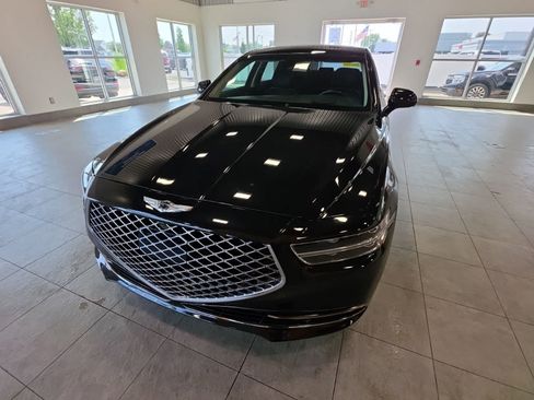 Used 2021 Genesis G90 5.0 Ultimate RWD image 3