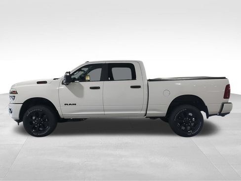 New 2026 RAM 2500 Big Horn AWD/4WD image 5