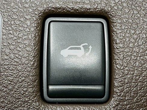 Used 2019 INFINITI QX50 Essential w/ Sensory Package AWD/4WD image 31