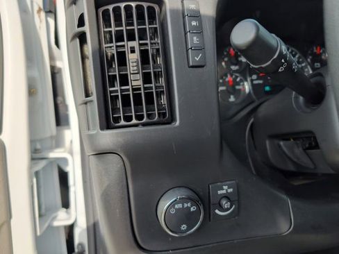 Used 2024 GMC Savana 2500 w/ Driver Convenience Package image 21