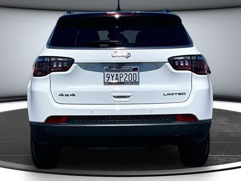 Used 2025 Jeep Compass Limited AWD/4WD image 5