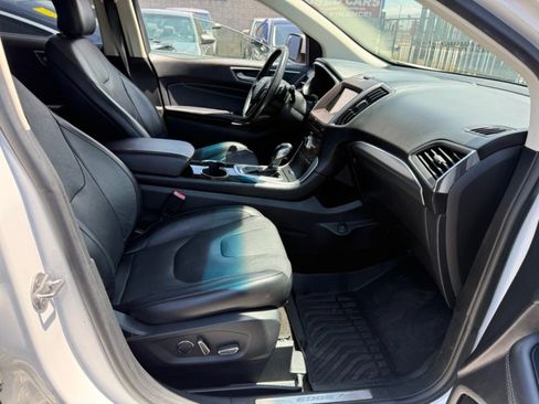 Used 2018 Ford Edge Titanium w/ Equipment Group 301A FWD image 22