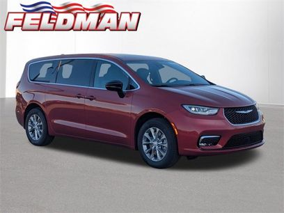 New 2026 Chrysler Pacifica Select