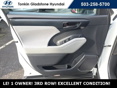 Used 2021 Toyota Highlander LE image 8
