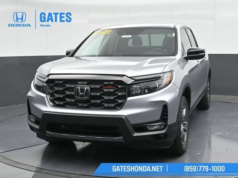 Used 2025 Honda Ridgeline TrailSport image 6
