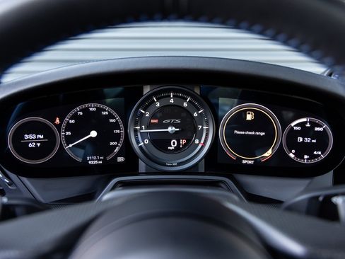 Certified 2022 Porsche 911 Carrera 4 GTS image 13